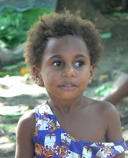 61- Petite fille a Lenakel.JPG
